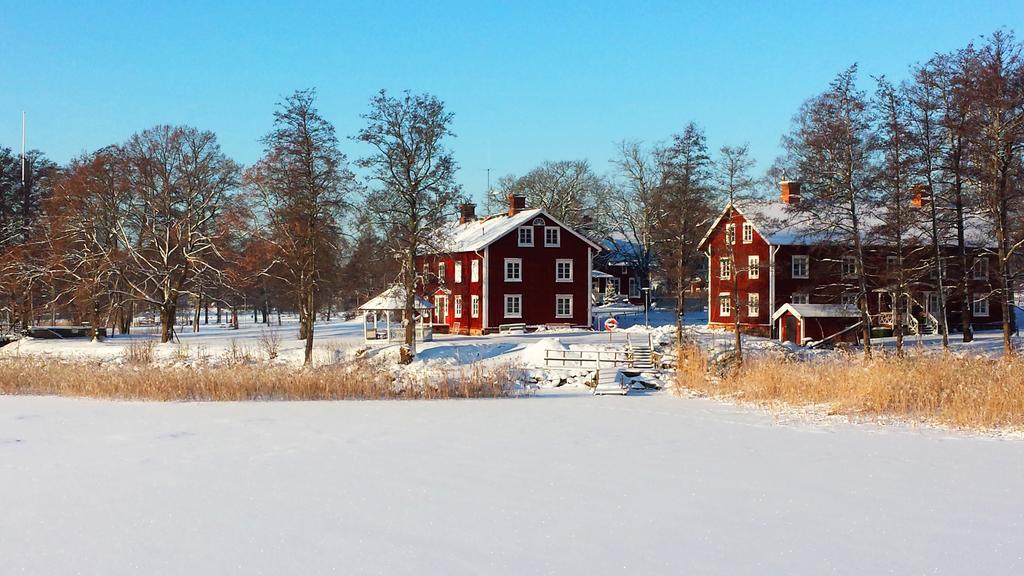 Hotell Groenfeltsgarden Karlskoga Exterior foto